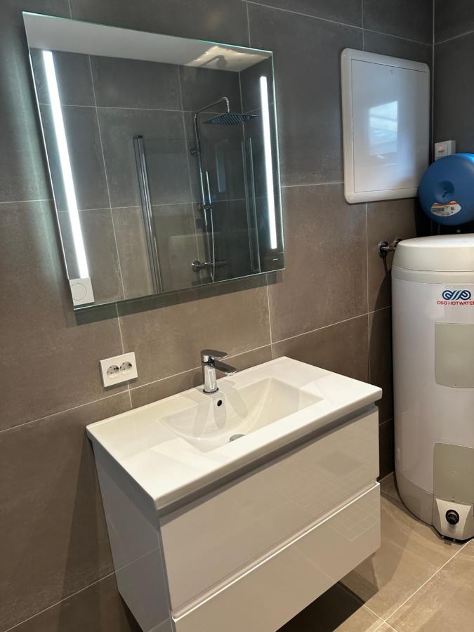 Skagesund Guest House With Free Parking ทรอมโซ ภายนอก รูปภาพ